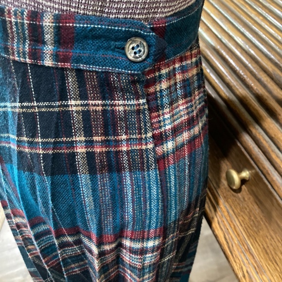 Campus Casuals of California wool blend plaid skirt - Picture 2 of 3